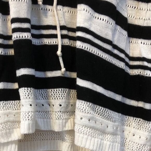 MOTHERHOOD Maternity Babydoll Knit Sweater, black & cream, size M - Picture 7 of 11